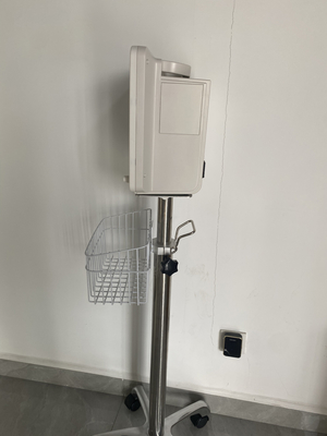 Chariot mobile de surveillance du patient médical avec hauteur réglable