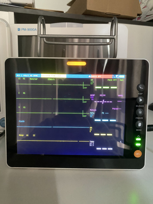 8 pouces Portable à usage humain Moniteur de signes vitaux Multiparamètre Moniteur d' ECG Moniteurs de chevet d' hôpital