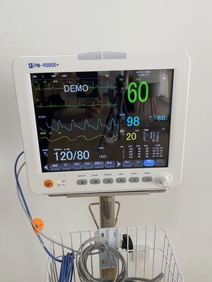 Moniteur de patient multiparamètre adapté aux urgences hospitalières