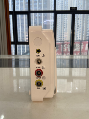Moniteur de patient multi-paramètres LCD de 8 pouces pour un service de soins intensifs à l'hôpital
