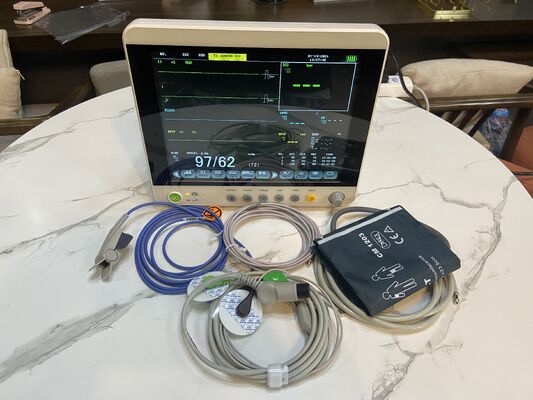 ECG 12,1 pouces Écran 6 Moniteur de patient multiparamètres Hôpital Utilisation à domicile Equipement médical certifié ISO13485 de classe II UTI