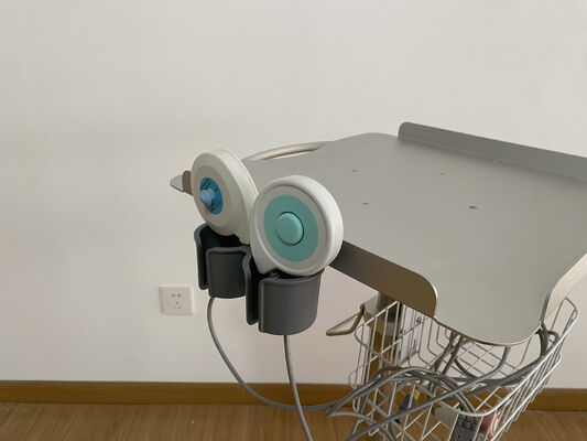 Étendue réglable de la sonde en plastique étagère de tasse d'infirmière médicale chariot d'infirmière mobile échographie